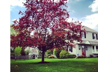 1 Hillside Rd, Newtown, PA 18940