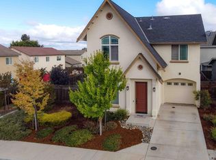 1600 Panorama Dr, Hollister, CA 95023