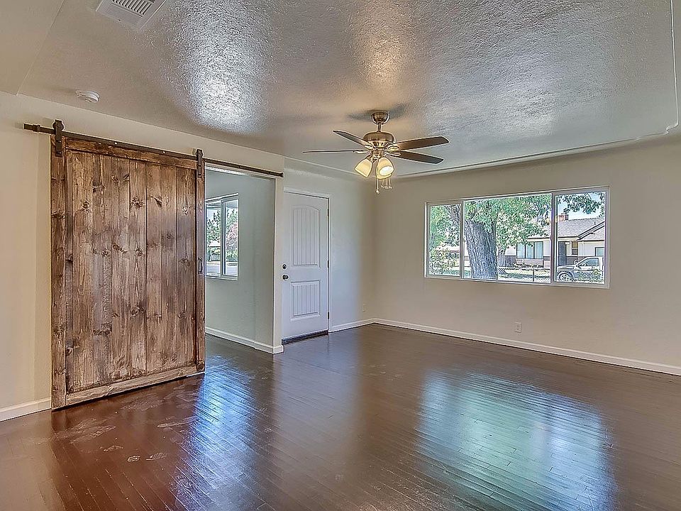 1st image of 3014 Delaware Ave