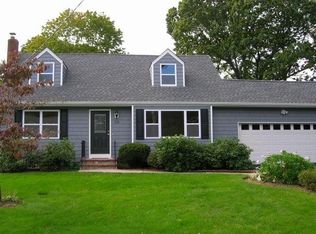 133 Lodge Ave, Huntington Station, NY 11746