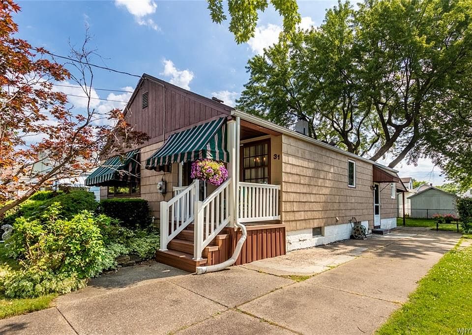 1st image of 31 Crestwood Pl