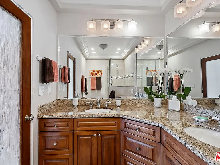 12115 San Vicente Blvd #311 — Photo 25