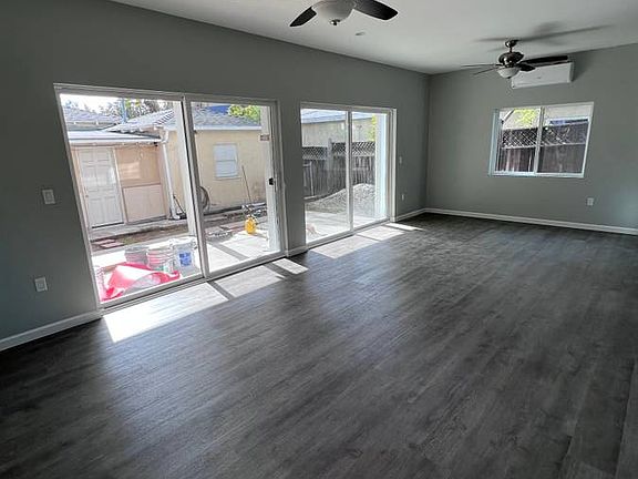 5th image of 4621 38th St