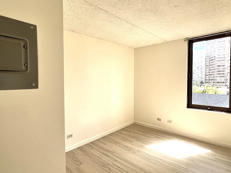 411 Hobron Ln #814 — Photo 13