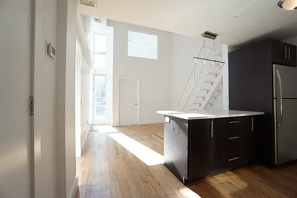 Rented by Rennit Inc. | media 7