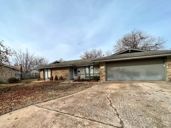 1026 Rogers Ter, Enid, OK 73703