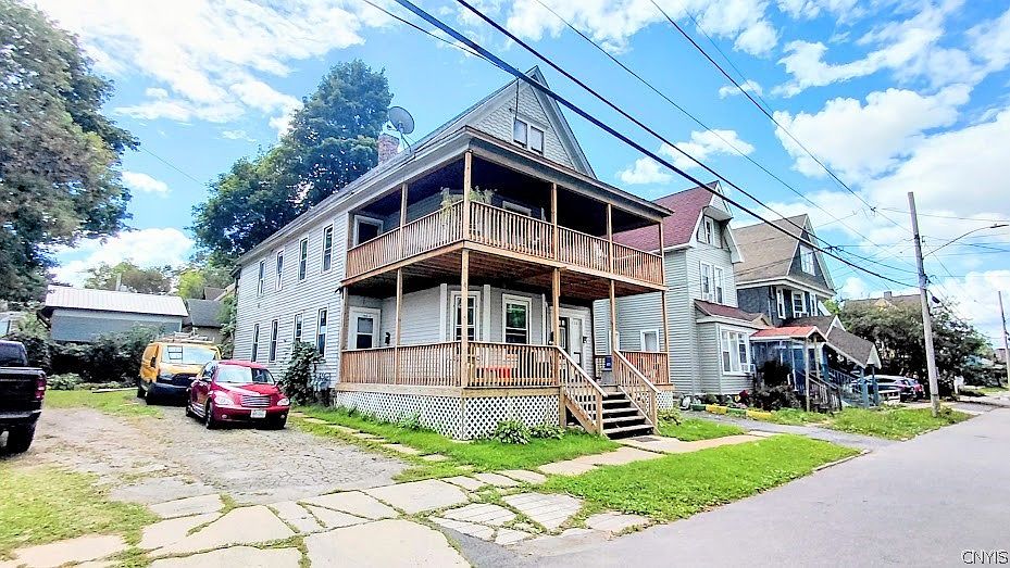 1st image of 715 Chestnut St