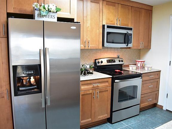 4th image of 1911 Bering Dr APT 30