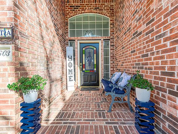 3rd image of 3603 Park Vine Court