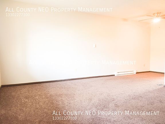 3rd image of 1950 White Pond Dr