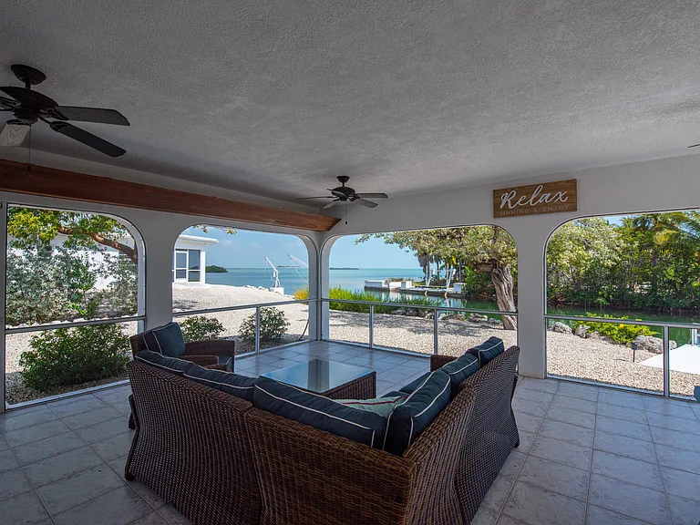 17224 Green Turtle Ln E — Photo 2