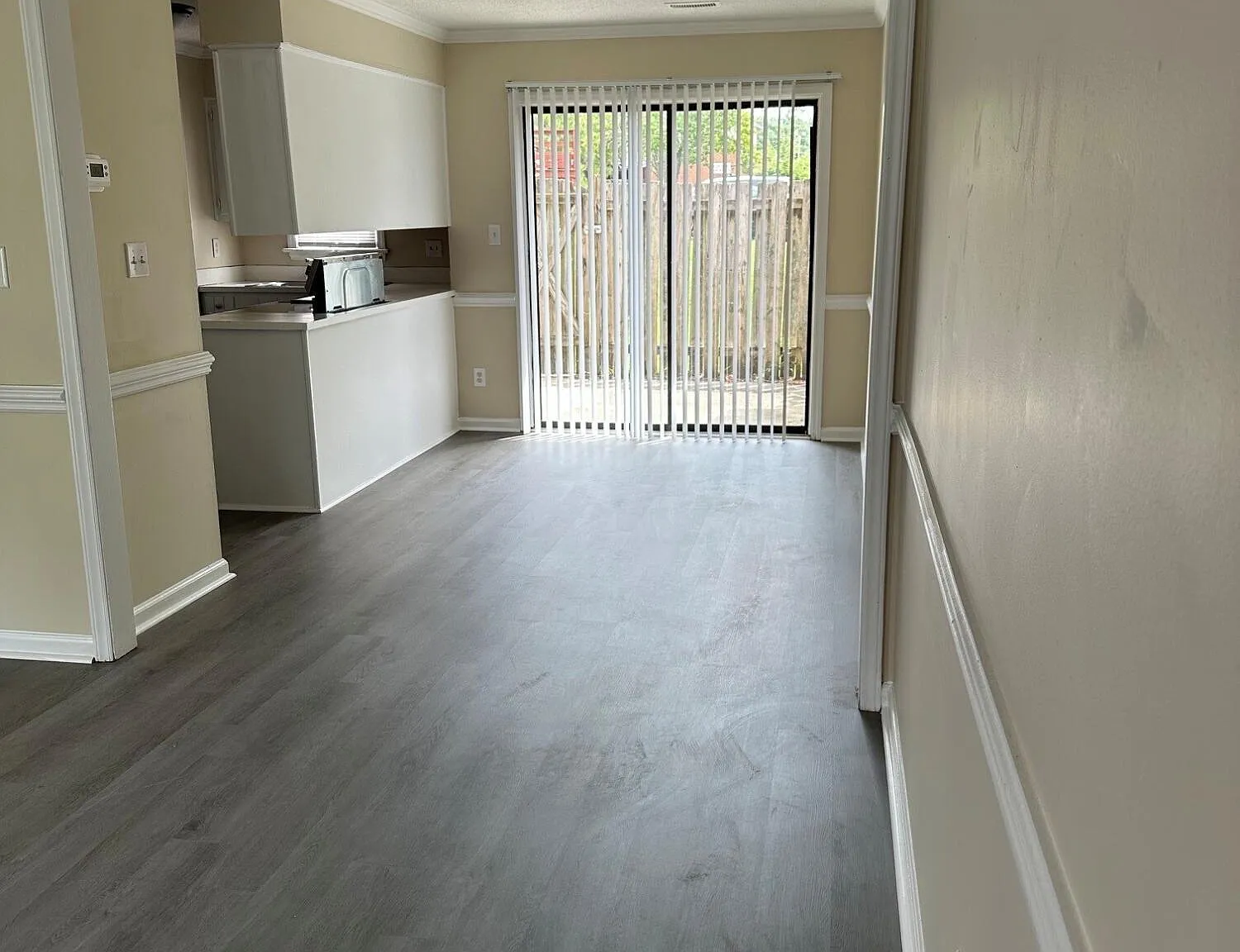 2 bed, 1.5 bath, $900 — Photo 2