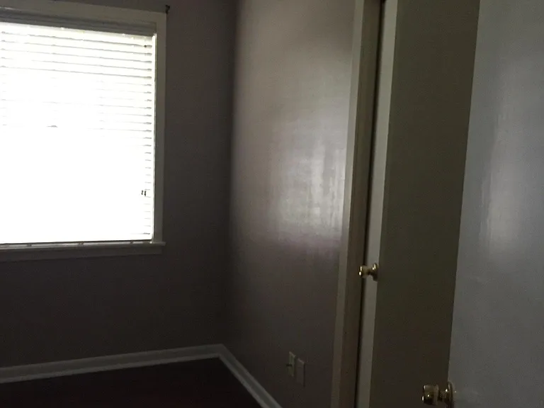 527 Highpoint Dr — Photo 3