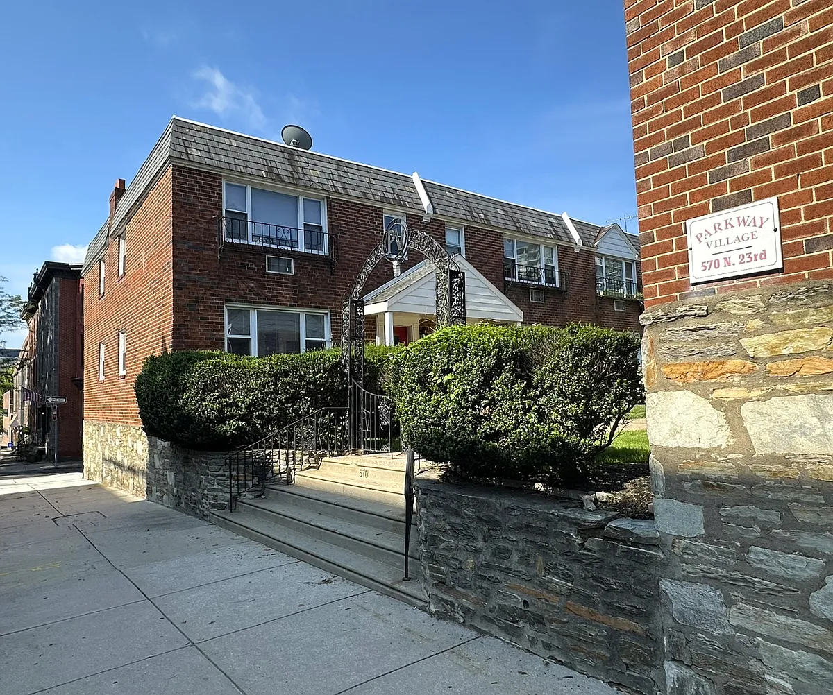 Building Photo - 570 N 23rd St