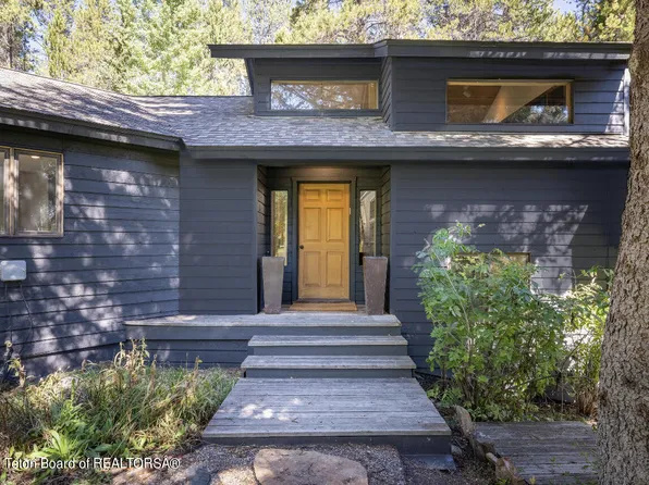 5255 W Cottonwood Canyon Rd, Jackson, WY 83014