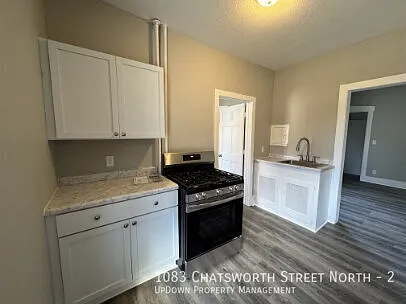1083 Chatsworth St N #2 — Photo 3