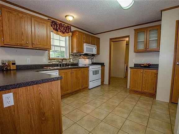 3rd image of 317 King St