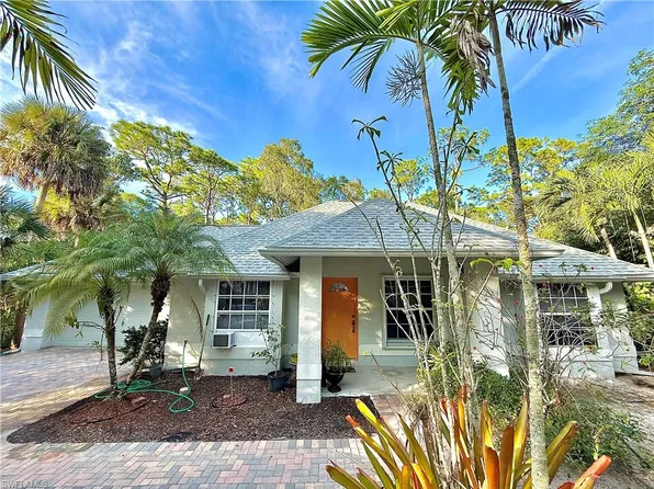 28062 Oak LN, BONITA SPRINGS, FL 34135