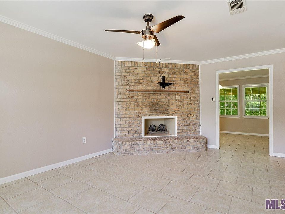 1st image of 14619 Richardson Dr