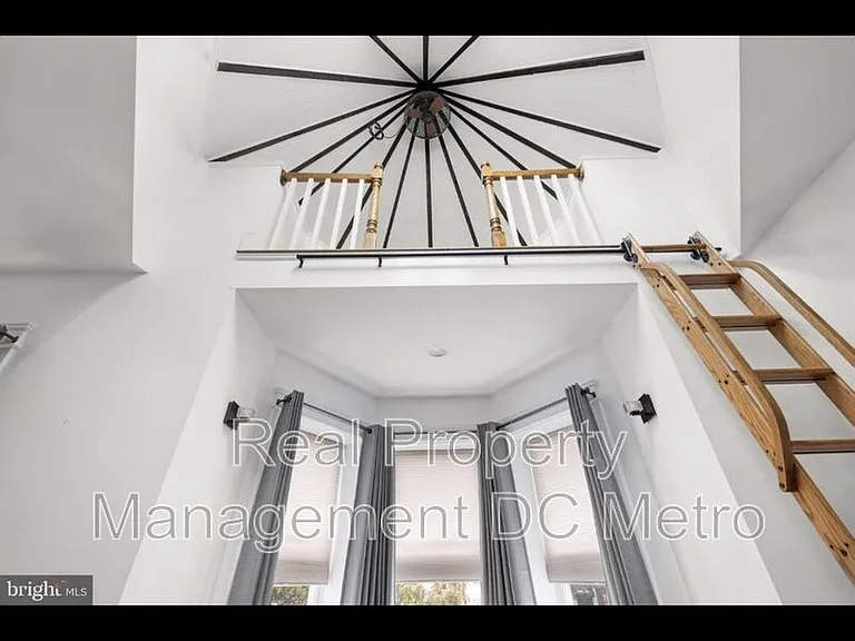 47 New York Ave NW — Photo 10