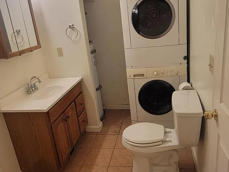 BATHROOM LAUNDRY