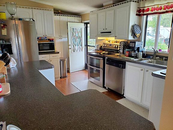4th image of 224 Malaysia Island Ln