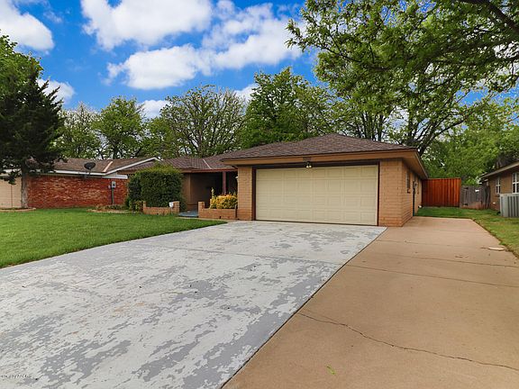 2nd image of 3930 Puckett Dr