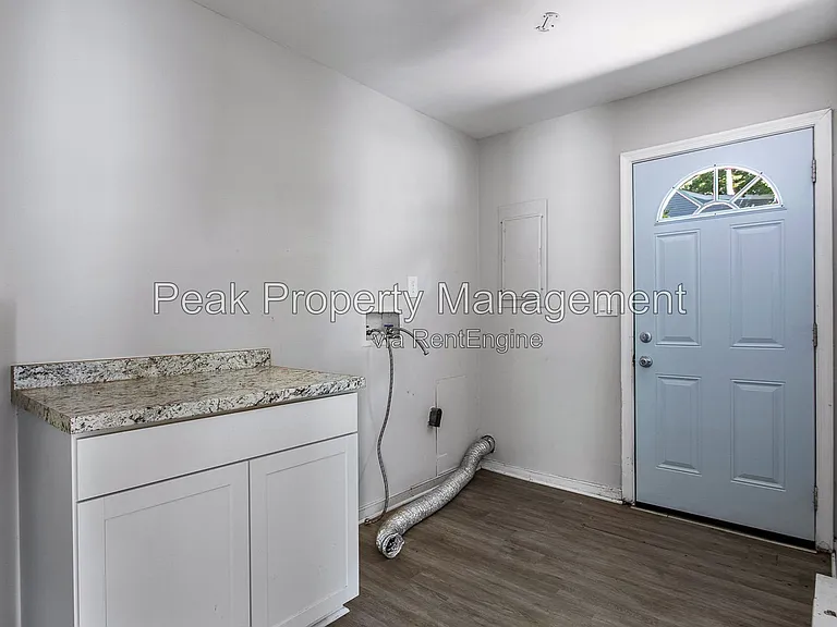 3801 Grizzard Dr — Photo 5