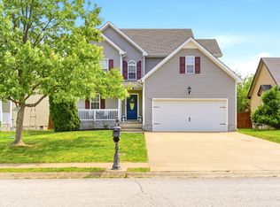 3743 Fox Hole Dr, Clarksville, TN 37040