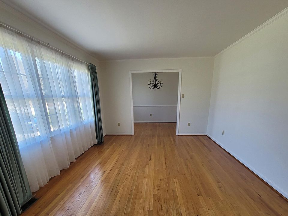 509 York Warwick Dr, Yorktown, VA 23692 Zillow