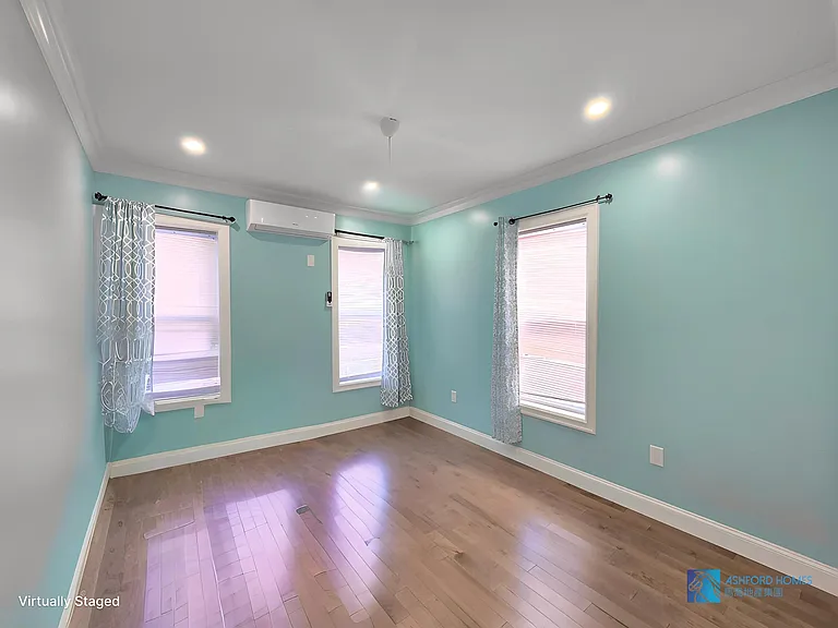 2154 E 23rd St #1 — Photo 21