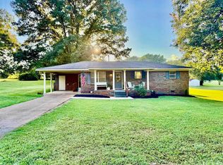 1206 Cossey Dr, Tuscumbia, AL 35674