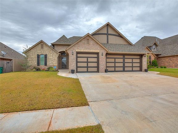 3rd image of 13340 Outdoor Living Dr