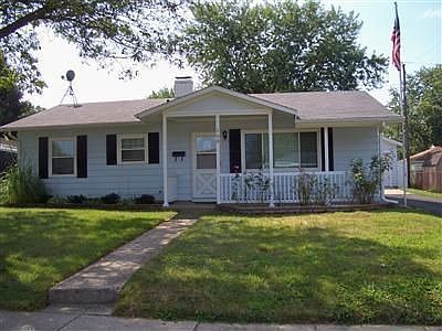 3 bedroom home with family room addition.