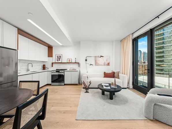 570 Fulton St #9A