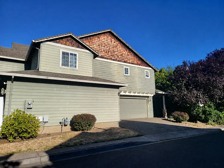 2228 SE Decade Ct — Photo 37