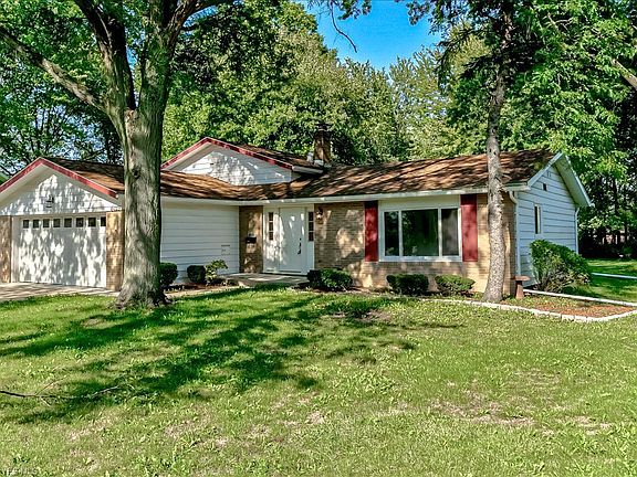 3rd image of 6025 Somerset Dr