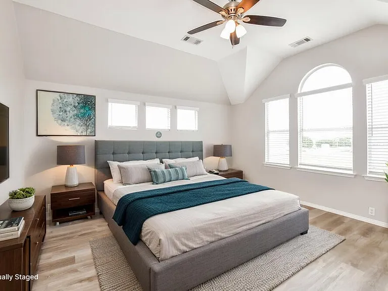 309 Cobblestone Dr — Photo 12