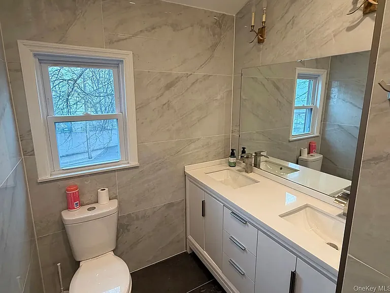 39 Jackson St #2 — Photo 9