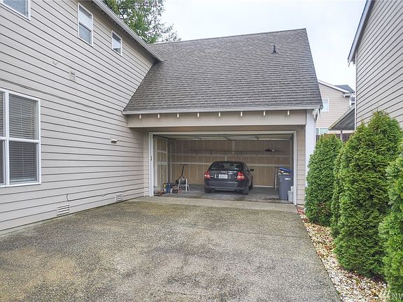 2nd image of 6400 Hamma Hamma Ln NE