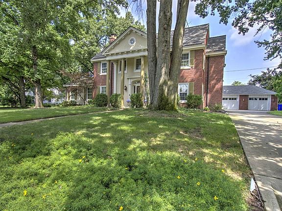 2nd image of 564 Bradley Ct