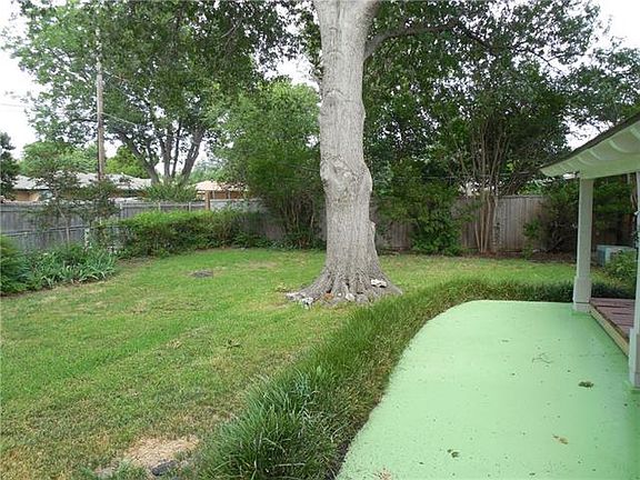 4th image of 525 Carol Ct