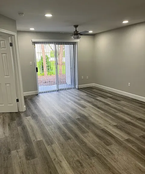 Spring Lake Apartments — Photo 139