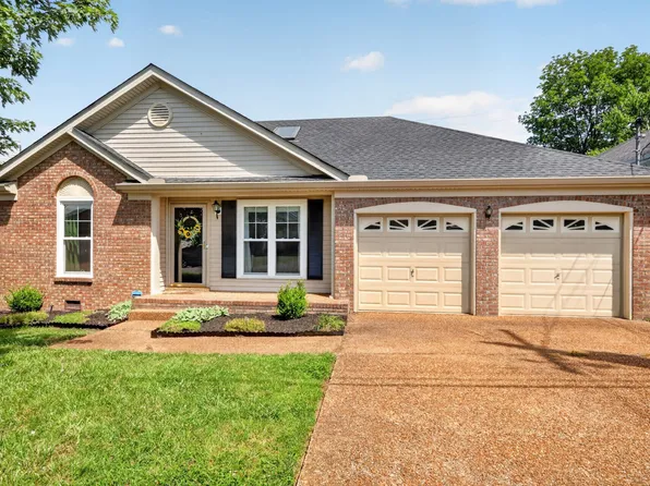 123 Cloverfield Ct, Hendersonville, TN 37075