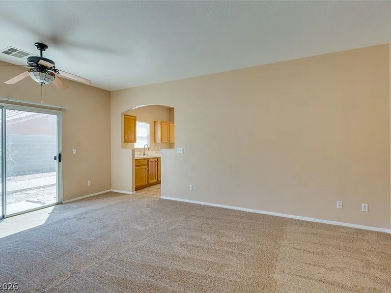 1401 Sycamore Spring Ct — Photo 7