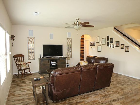 2nd image of 6308 Sails St