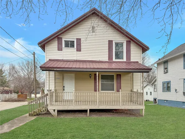 1010 W 5th St, Perry, IA 50220