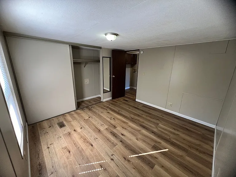 21111 Lapel Rd — Photo 7