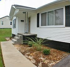 4th image of 110 W Doe Ave