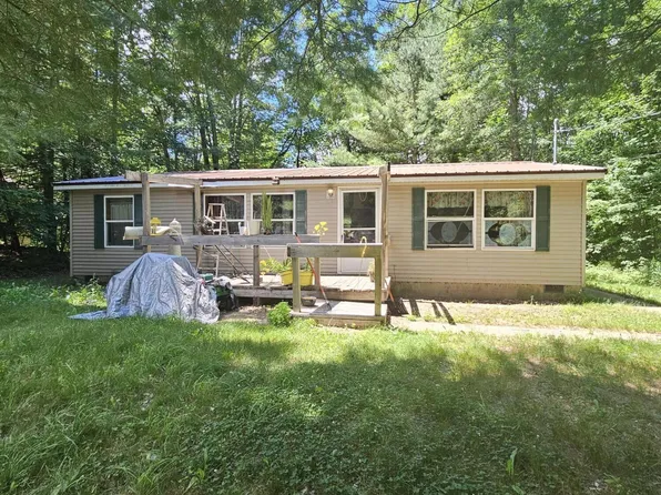 2091 Gary Rd, Harrison, MI 48625
